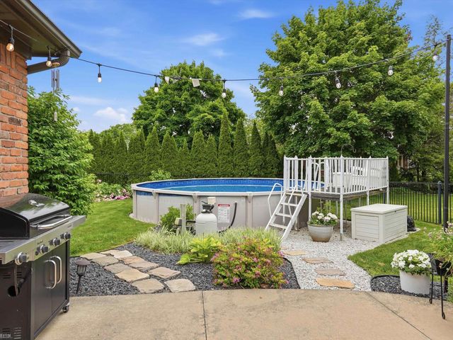 14871 Crofton Drive, Shelby Twp, MI 48315