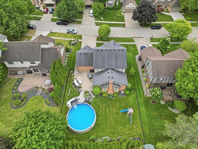 14871 Crofton Drive, Shelby Twp, MI 48315