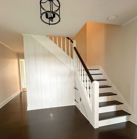 200 Highcrest Rd, Fall River, MA 02720