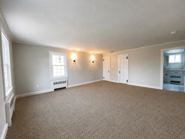 200 Highcrest Rd, Fall River, MA 02720