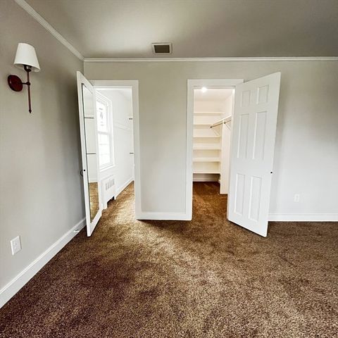 200 Highcrest Rd, Fall River, MA 02720