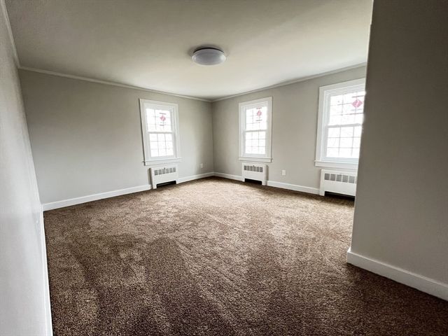 200 Highcrest Rd, Fall River, MA 02720