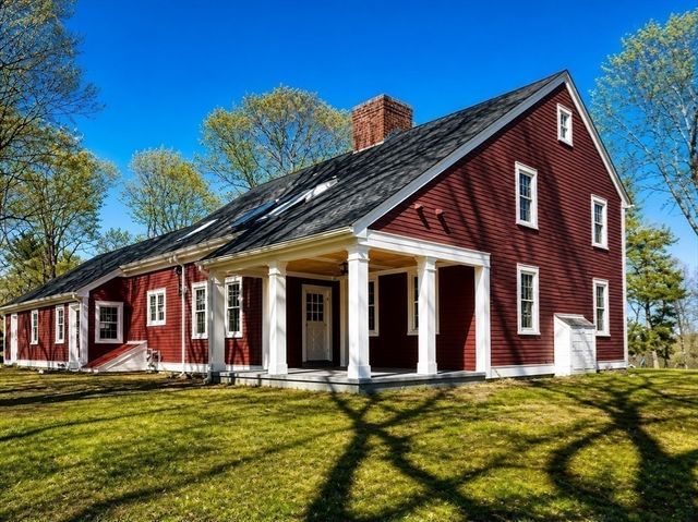 200 Highcrest Rd, Fall River, MA 02720