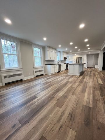 200 Highcrest Rd, Fall River, MA 02720