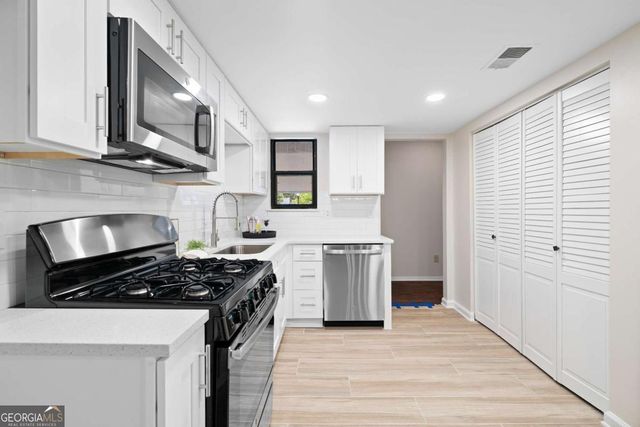 2006 Powers Ferry Trace SE, Marietta, GA 30067