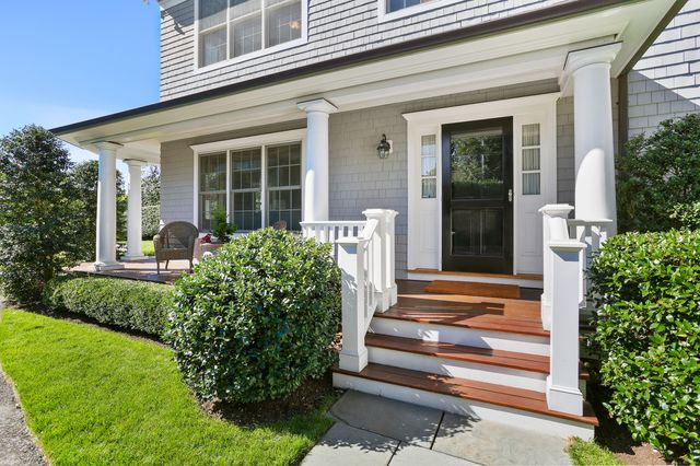 1 Prescott Lane, Greenwich, CT 06830