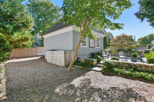 1 Prescott Lane, Greenwich, CT 06830