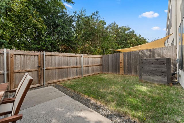 6409 Berkman DR 9, Austin, TX 78723