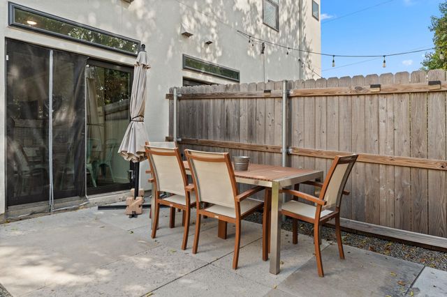 6409 Berkman DR 9, Austin, TX 78723