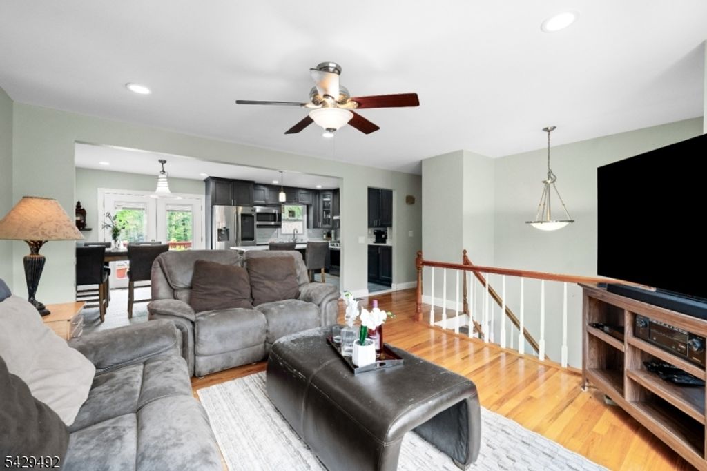 13 Fishel Rd, Edison Twp., NJ 08820 — photo 5