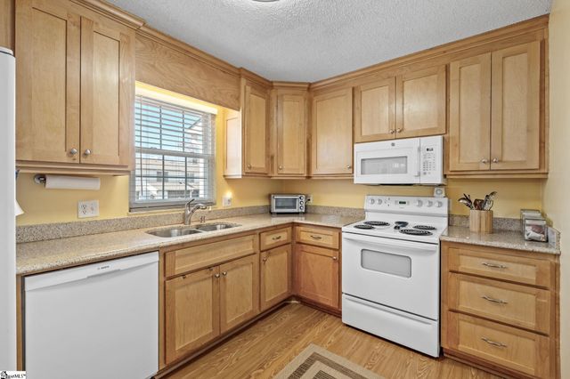 134 Shady Tree Drive, Greenville, SC 29687