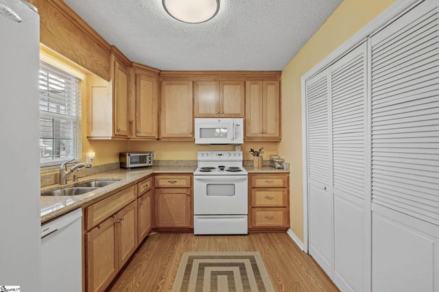 134 Shady Tree Drive, Greenville, SC 29687