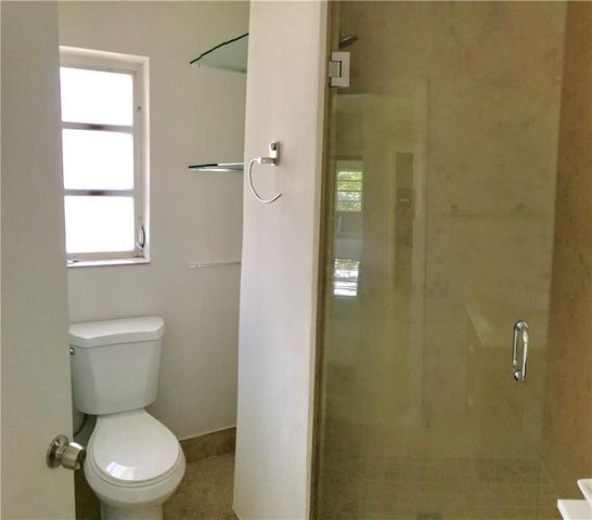 9271 W Bay Harbor Drive 11, Bay Harbor Islands, FL 33154