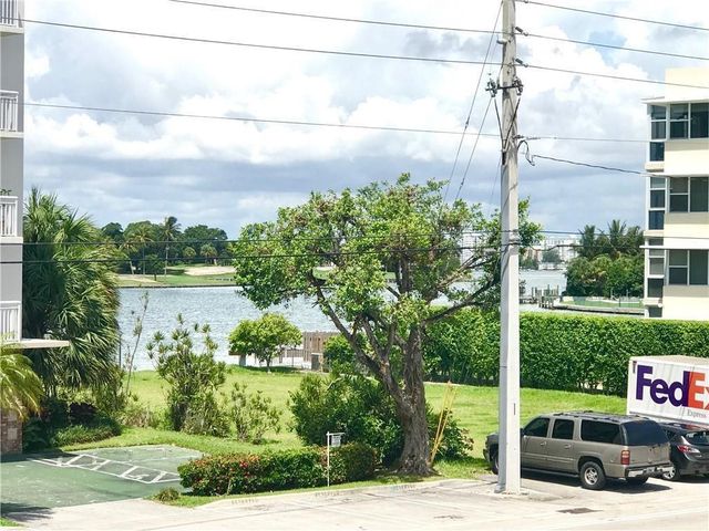 9271 W Bay Harbor Drive 11, Bay Harbor Islands, FL 33154