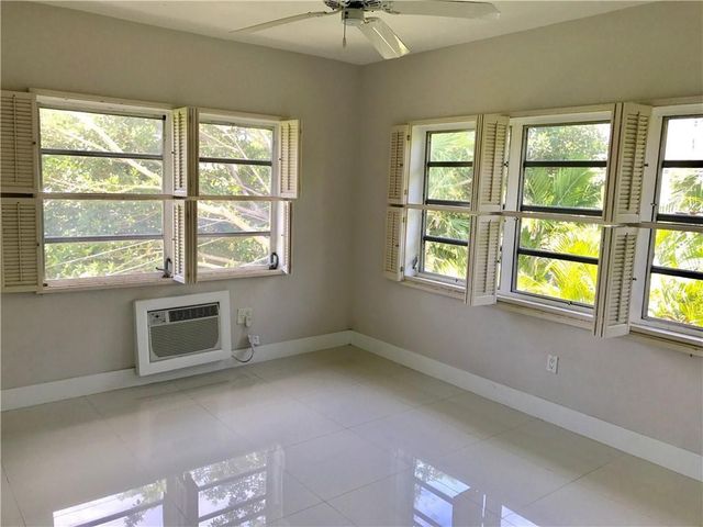 9271 W Bay Harbor Drive 11, Bay Harbor Islands, FL 33154