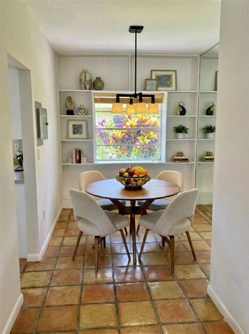 9271 W Bay Harbor Drive 11, Bay Harbor Islands, FL 33154