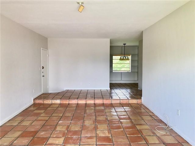 9271 W Bay Harbor Drive 11, Bay Harbor Islands, FL 33154