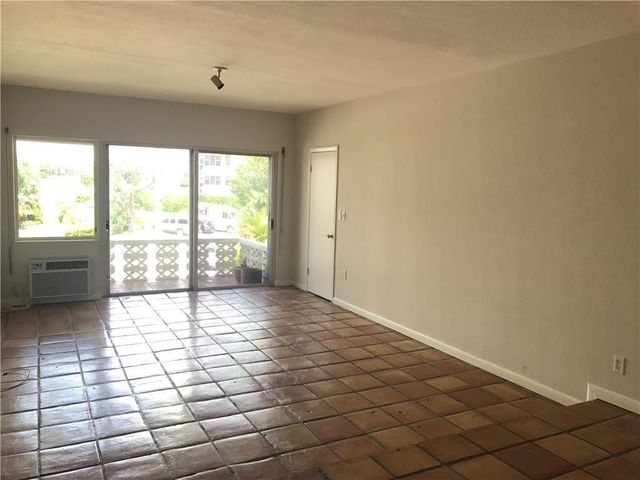 9271 W Bay Harbor Drive 11, Bay Harbor Islands, FL 33154