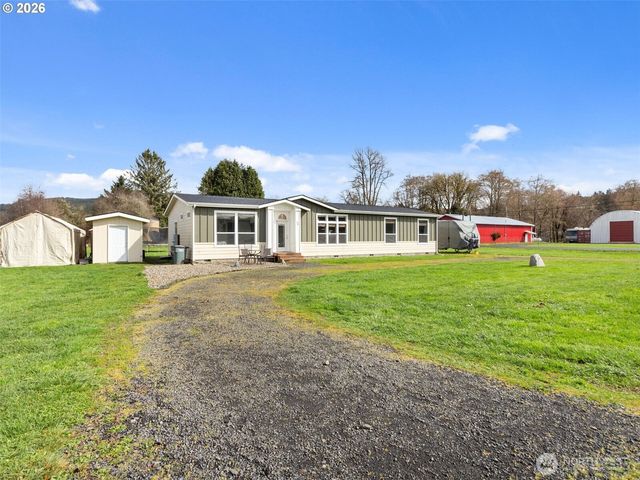 4 Nature Loop, Cathlamet, WA 98612