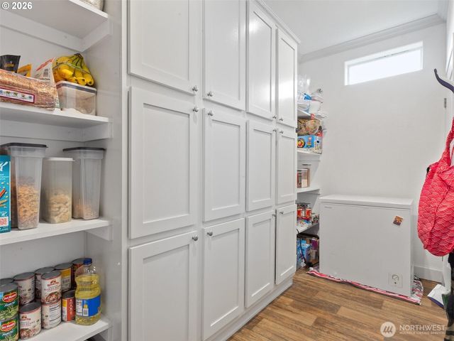 4 Nature Loop, Cathlamet, WA 98612