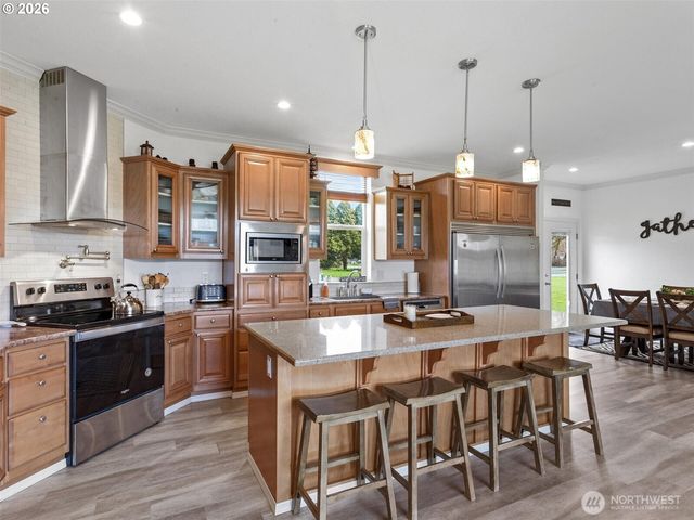 4 Nature Loop, Cathlamet, WA 98612