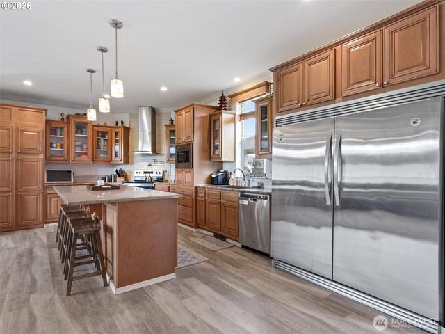 4 Nature Loop, Cathlamet, WA 98612