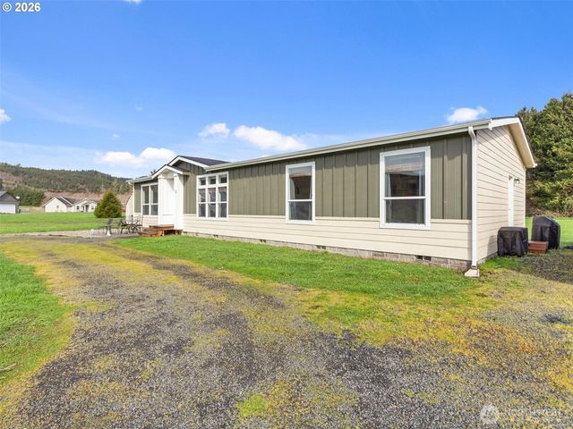 4 Nature Loop, Cathlamet, WA 98612