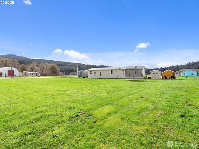 4 Nature Loop, Cathlamet, WA 98612