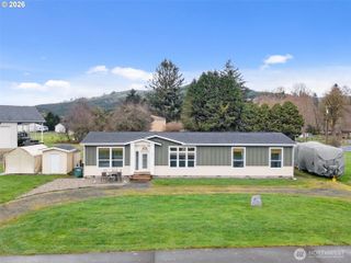 4 Nature Loop, Cathlamet, WA 98612