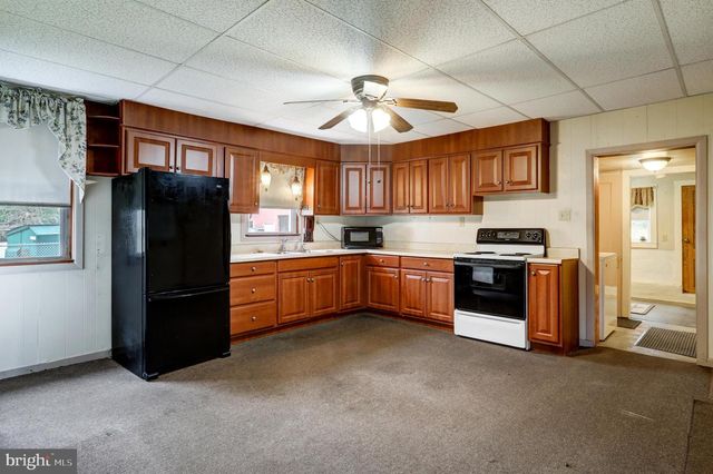 42 GROSS ST, Ephrata, PA 17522