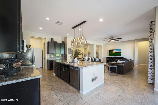 9422 W Donald Drive, Peoria, AZ 85383