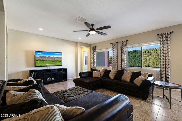 9422 W Donald Drive, Peoria, AZ 85383