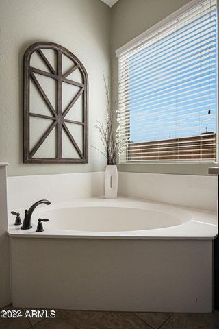 9422 W Donald Drive, Peoria, AZ 85383