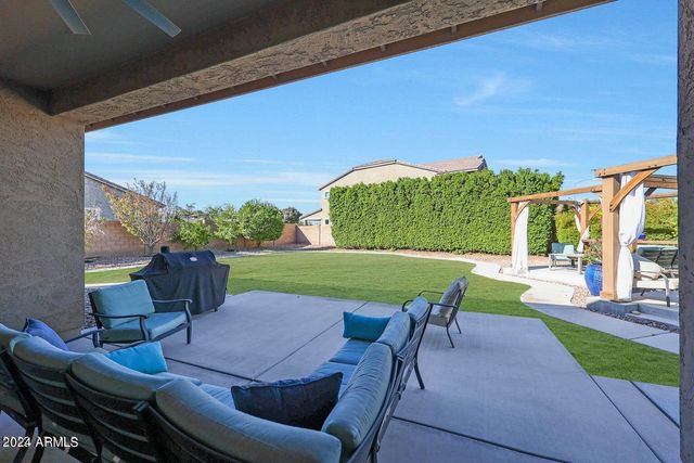 9422 W Donald Drive, Peoria, AZ 85383