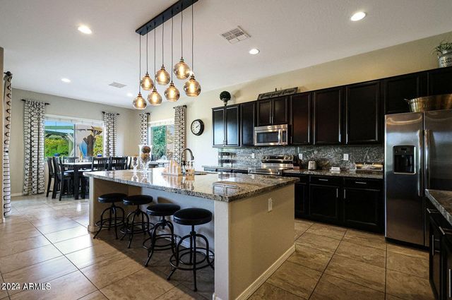 9422 W Donald Drive, Peoria, AZ 85383