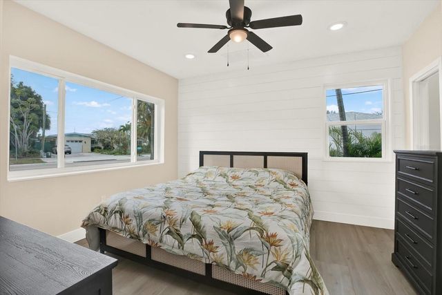 8001 GULF BLVD, St Pete Beach, FL 33706