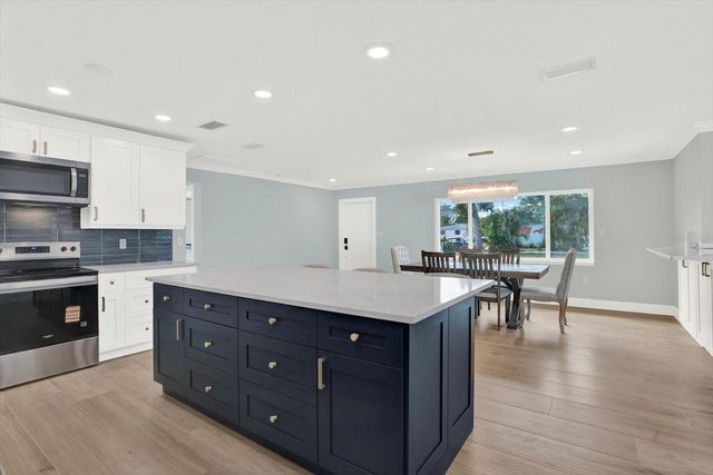 8001 GULF BLVD, St Pete Beach, FL 33706