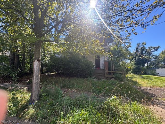 838 Fess Avenue, Akron, OH 44307