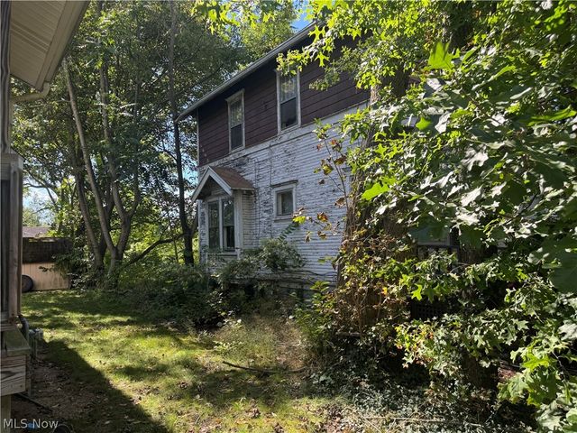 838 Fess Avenue, Akron, OH 44307
