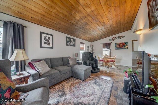 6555 E Pine RD, Coeur D'alene, ID 83814