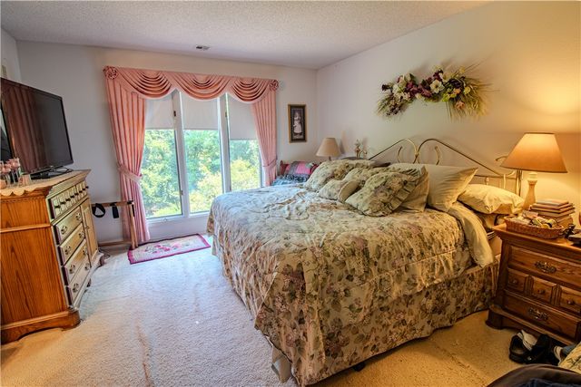 8 Timbercrest Lane, Bella Vista, AR 72715