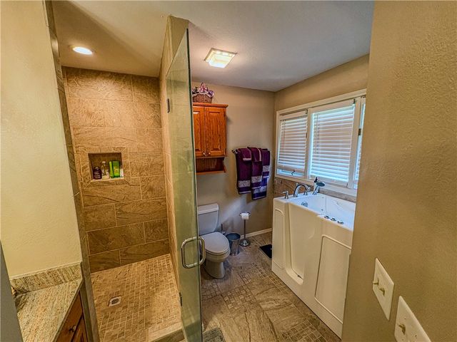 8 Timbercrest Lane, Bella Vista, AR 72715