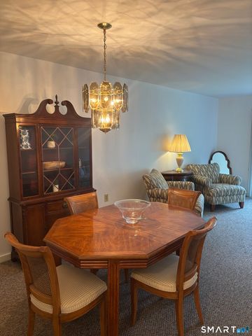 415 Asbury Ridge 415, Shelton, CT 06484