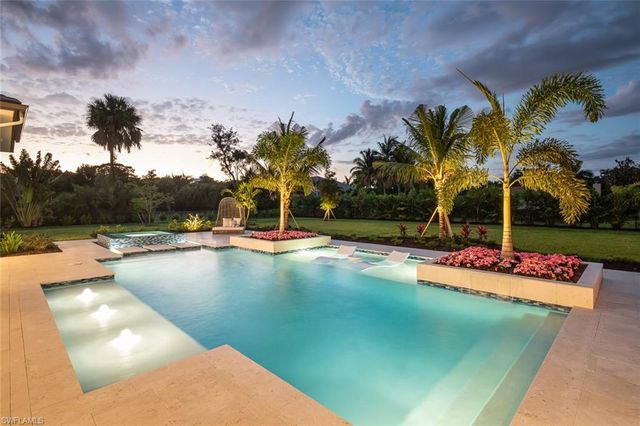 137 Tupelo RD, Naples, FL 34108
