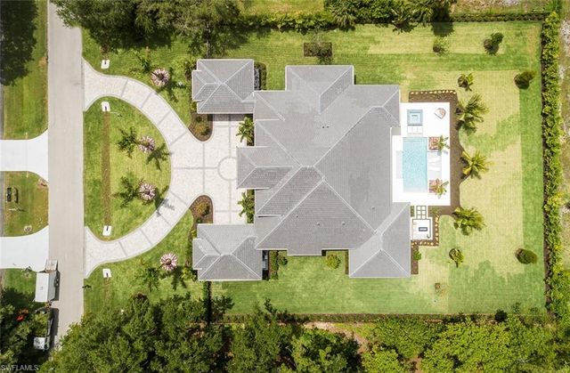 137 Tupelo RD, Naples, FL 34108