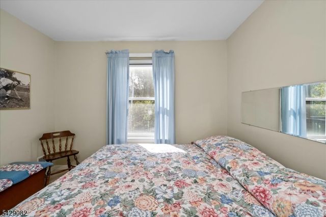 13 Eagles Nest Ln, Hardyston Twp., NJ 07419
