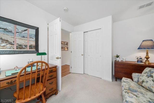 13 Eagles Nest Ln, Hardyston Twp., NJ 07419