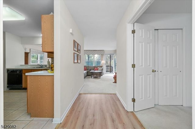 13 Eagles Nest Ln, Hardyston Twp., NJ 07419