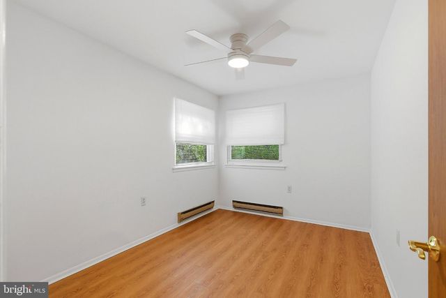 24 SALEM DR, Whiting, NJ 08759