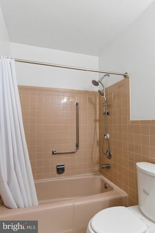 24 SALEM DR, Whiting, NJ 08759